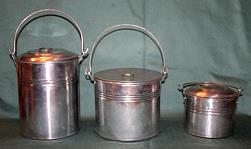 BERRY BUCKET - ALL THREE SIZESFOLK ART TIN