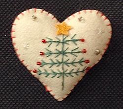 CHRISTMAS HEART PIN