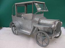 FOLK ART TIN LIZZIE'S  - PARSON'S CARRIAGE