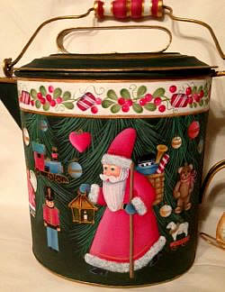 Folk Art Tin at Della and Company